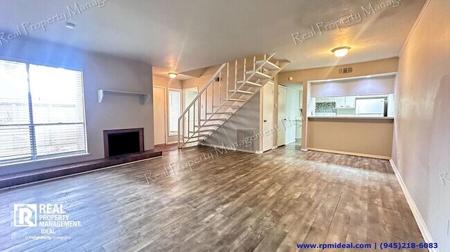 Building Photo - 3045 Park Ln