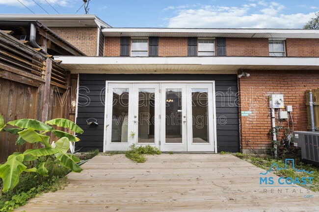 Building Photo - 387 Debuys Rd