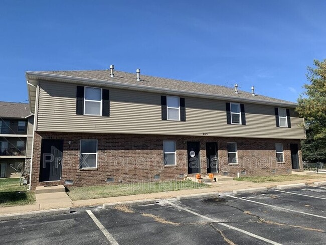 Building Photo - 4131 S Glenn Ave