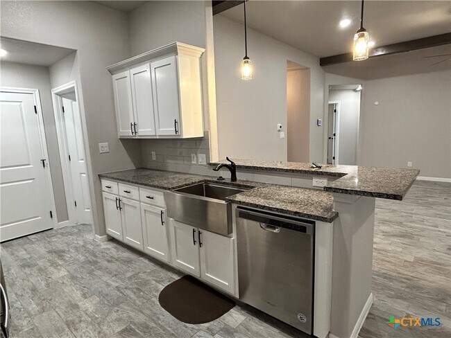 Building Photo - 1614 Curlew Ln