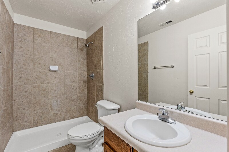 Building Photo - 1310 E Trevor Way