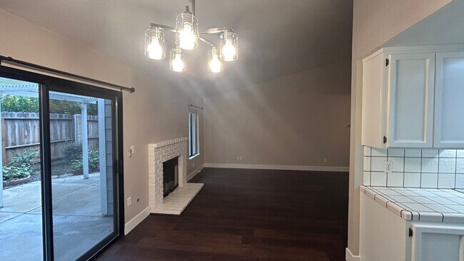 Building Photo - 3545 Thomas More Way