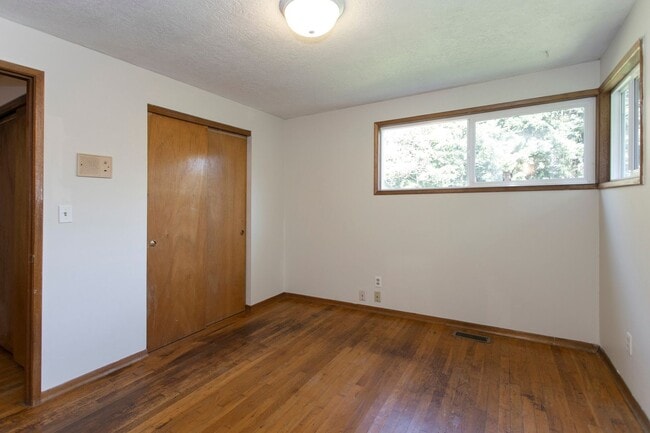 Building Photo - Available Beautiful Single-Level Home with...