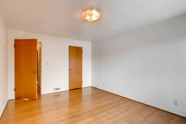 Building Photo - Laurelhurst View Home