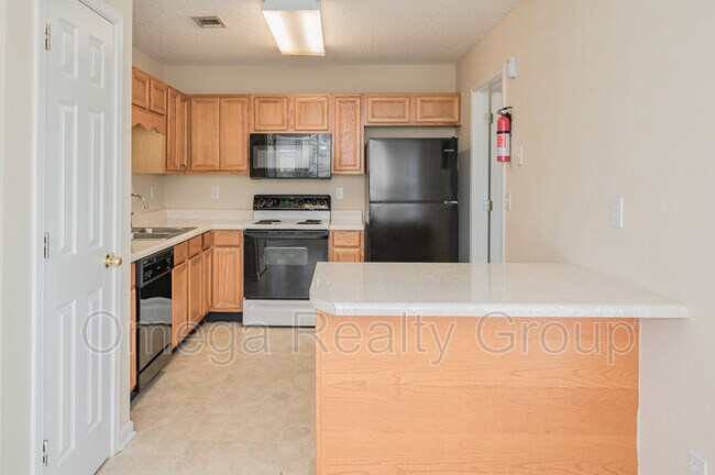 Building Photo - 6000 Aldersbrook Ct