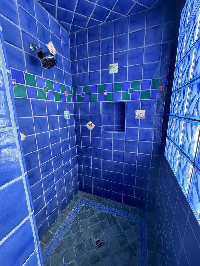 Building Photo - HUGE Custom-Designed Dream Home bordering Indian Meadows Preserve!