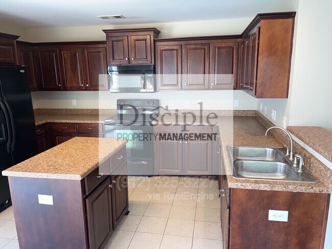 Building Photo - 202 Scarlett Ln