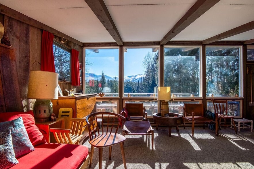 Building Photo - 36 Hoffmans