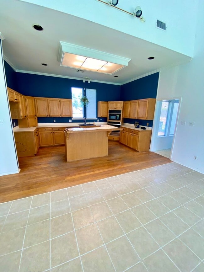 Building Photo - ** NEW GREENACRES PLACE 3/2 HOME **