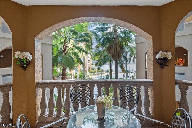 Building Photo - 2825 Palm Beach Blvd