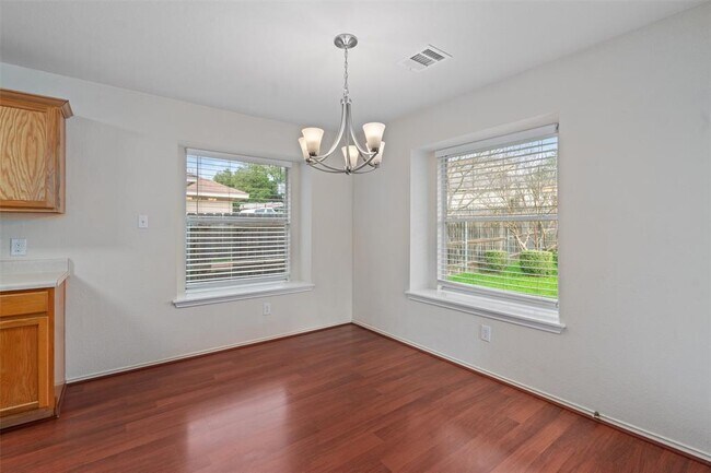 Building Photo - 1305 Caras Cv
