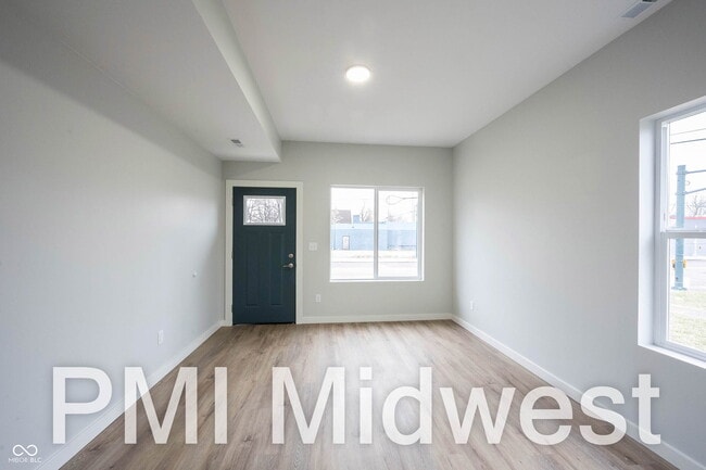 Building Photo - 2814 E Michigan St