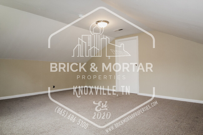 Building Photo - 2611 Edgewood Ave