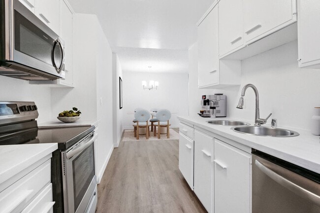 Floorplan - Bentley Avenue Apartments