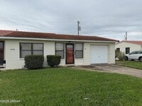 Building Photo - 604 Robin Rd