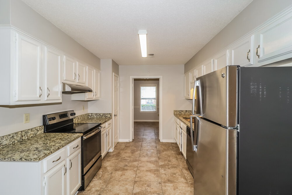 Building Photo - 7018 Cobblestone Dr