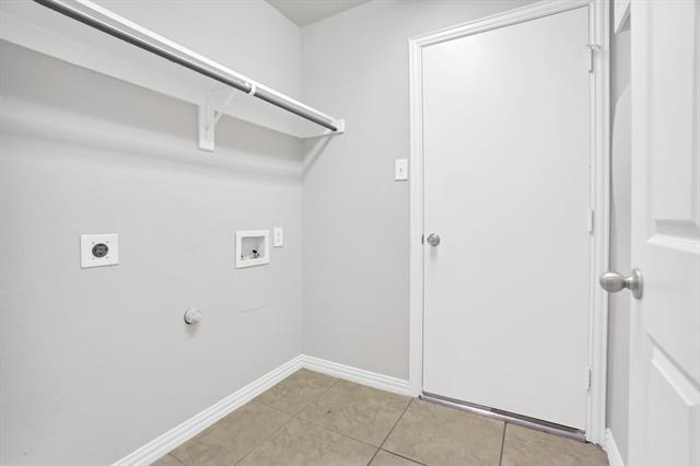 Building Photo - 256 White Dr