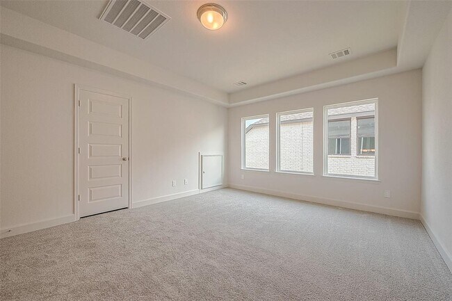 Building Photo - 29803 Breezy Pnes Lp