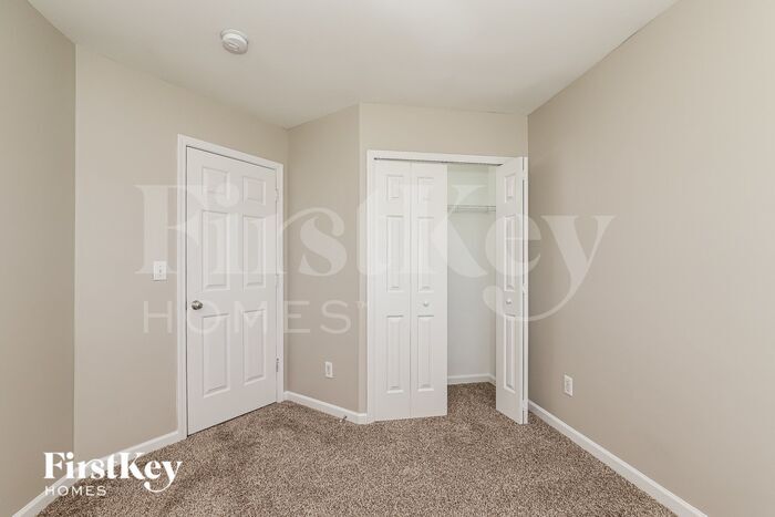 Building Photo - 2140 Lauren Woods Dr