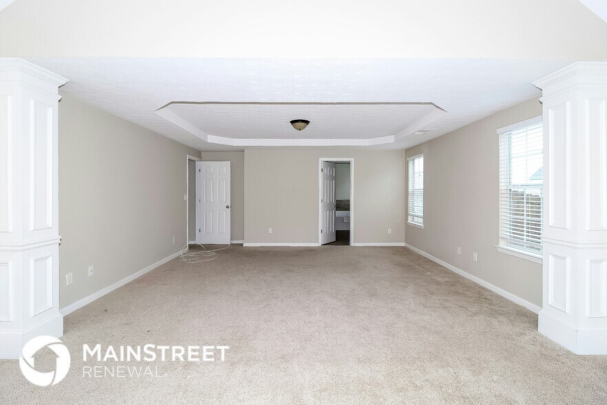 Building Photo - 3352 Hershey Dr