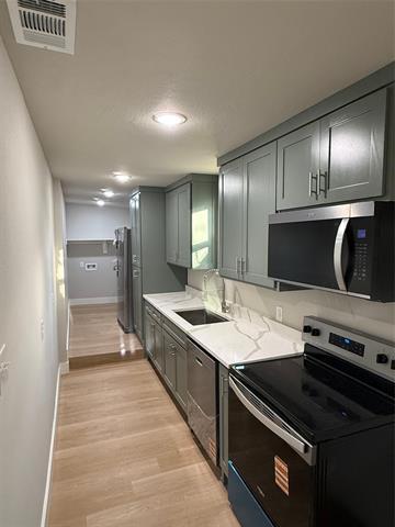 Building Photo - 4405 Vermont Ave