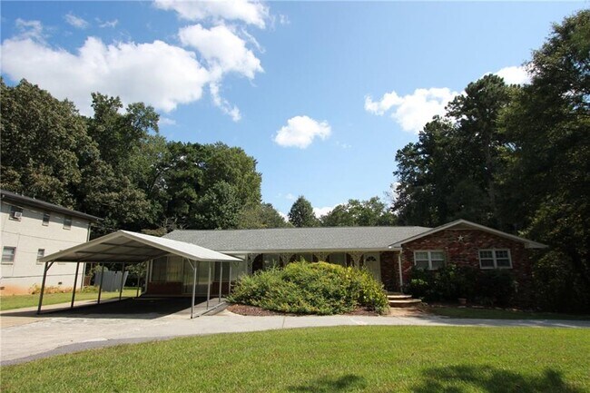 Primary Photo - 2944 Piedmont Dr