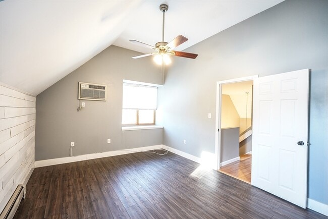 Building Photo - 40 Spring Cove Rd