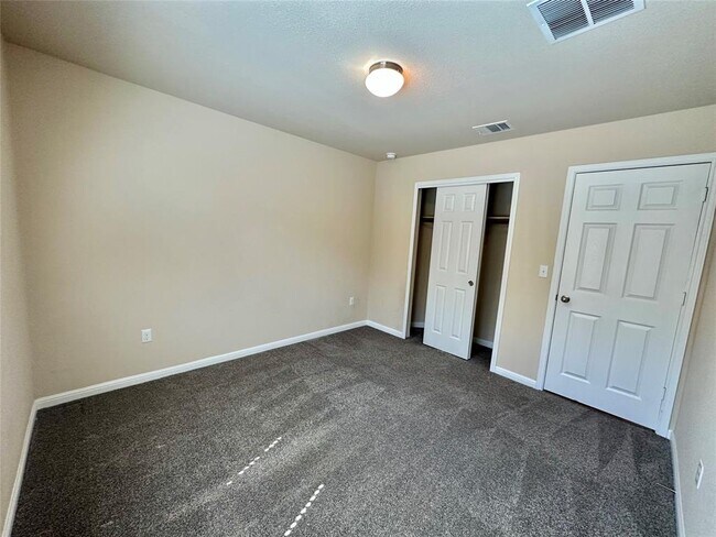 Building Photo - 401 Tula Trail