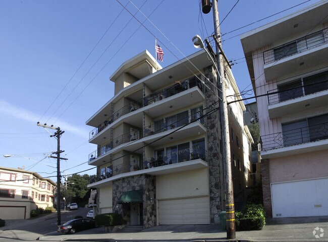 Building Photo - 590 Boden Way