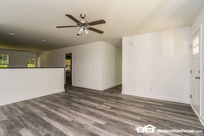 Building Photo - Newly built 4 bedroom 2 bath