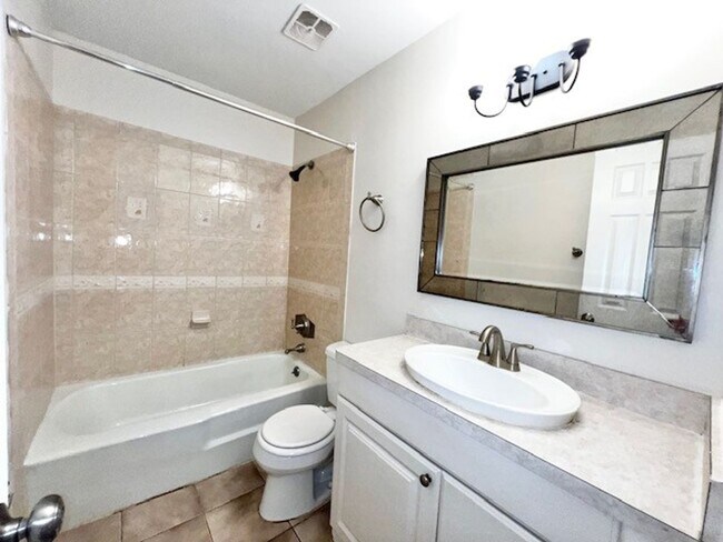 Building Photo - 2X2.5 -MOVE IN NOW! NEW LVP FLOORING ON 1ST FLOOR! NEW CARPET ON 2ND FLOOR! WATER VIEWS! CALL TOD...