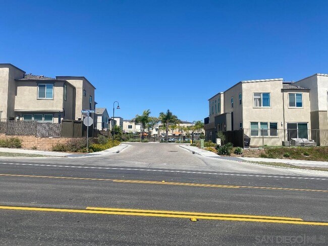 Building Photo - 2320 Trevi Cir