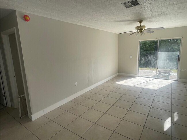 Building Photo - 7322 Janczlik Dr
