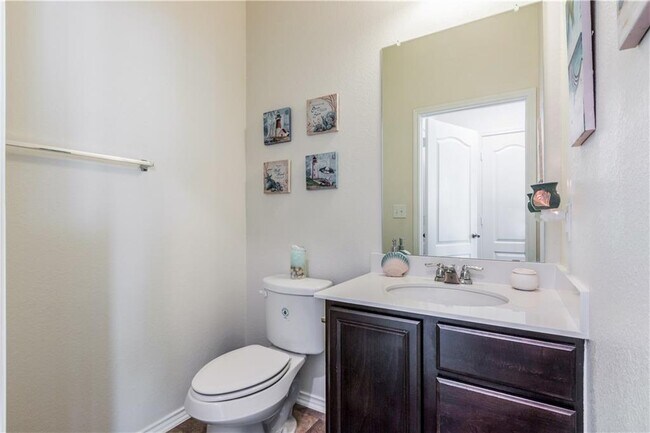 Building Photo - 6729 Horseshoe Pond Dr