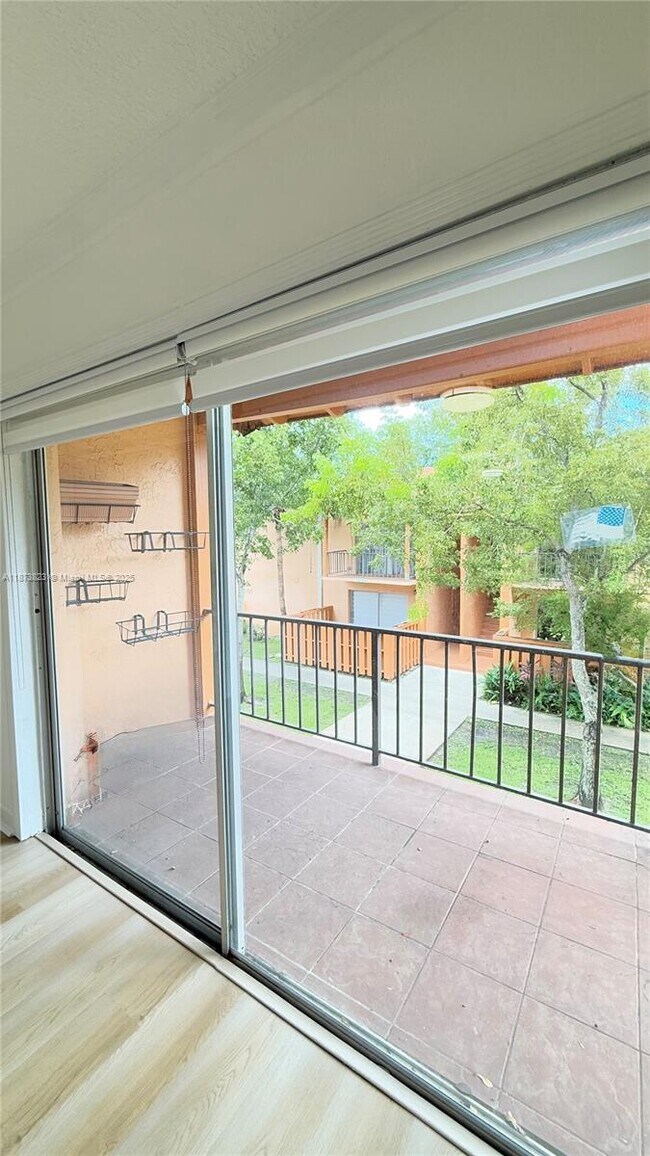 Building Photo - 7121 Miami Lakes Dr