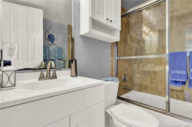 Building Photo - 10680 S Ocean Dr