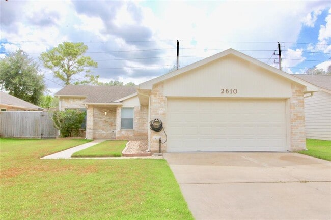 Primary Photo - 2610 Chimneystone Cir