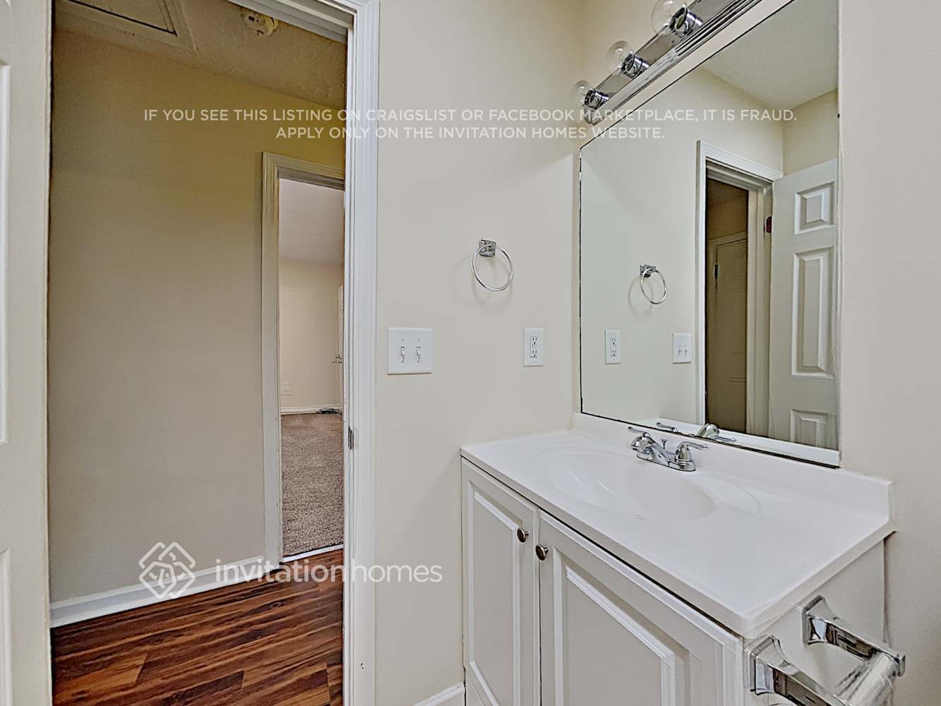 Building Photo - 4042 Maxanne Dr NW