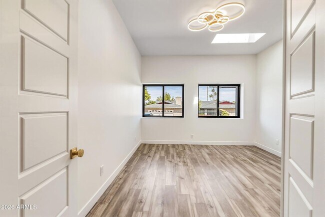 Building Photo - 9046 N 28th St