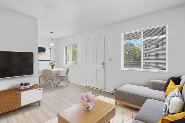 Building Photo - New Flooring