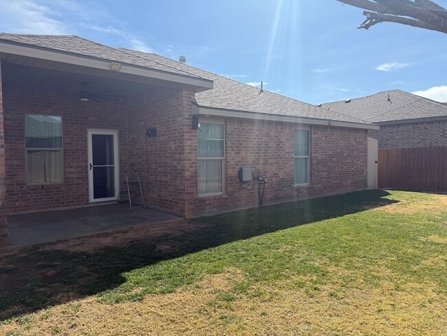 Building Photo - 1815 Masquerade Blvd