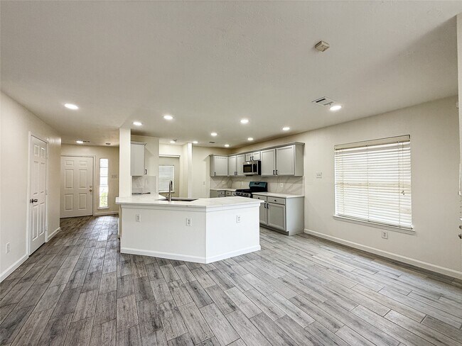 Building Photo - 18118 Mayfield Meadow Ln