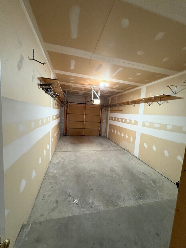 Building Photo - 319 Deer Glen Way