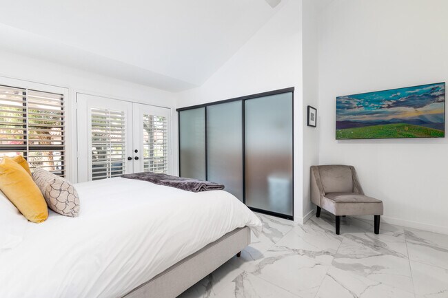 Building Photo - 117 Trento Cir