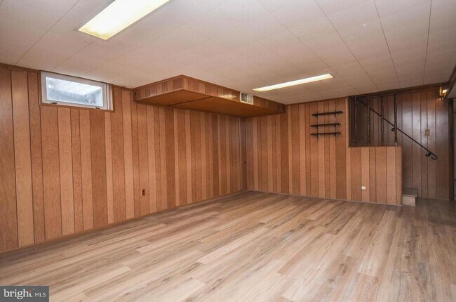 Building Photo - 4426 Hallet St