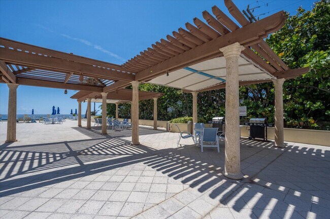 Building Photo - 3475 S Ocean Blvd