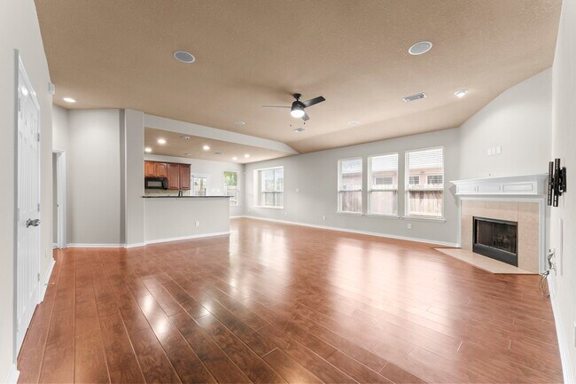 Building Photo - 21127 Gladys Yoakum Dr