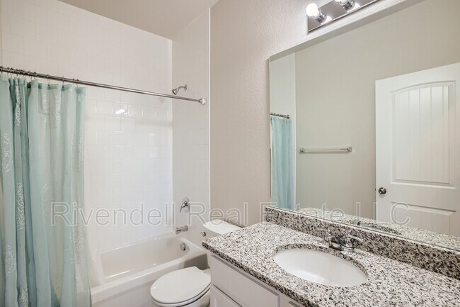 Building Photo - 5805 Wild Rye Dr