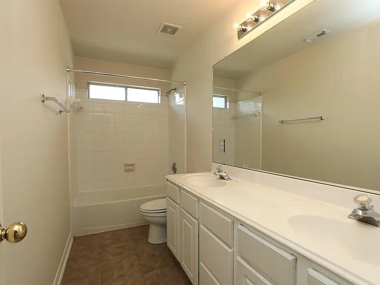 Building Photo - 6523 Trenton Lake Ln