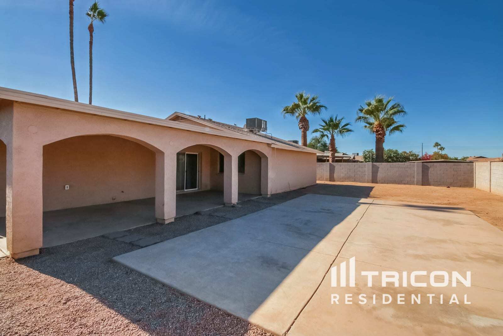 Building Photo - 8948 W Heatherbrae Dr